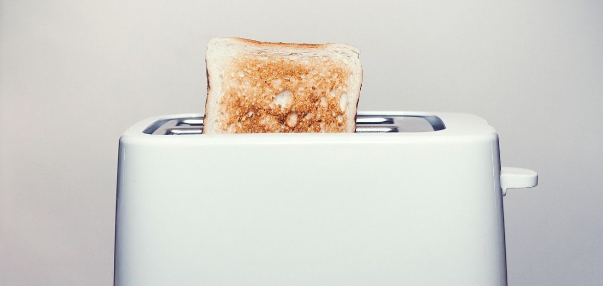тостер с филия хляб