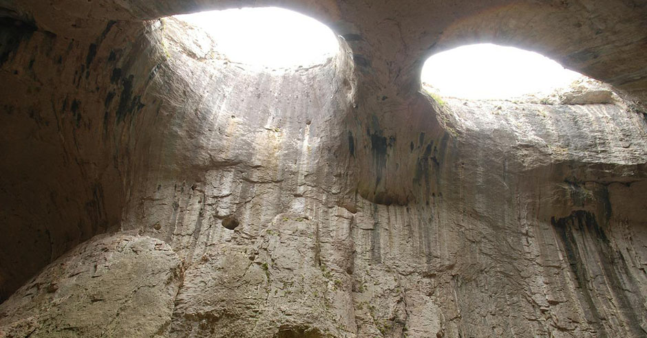 Пещера Проходна