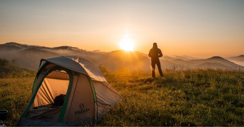 палатка изгрев слънце